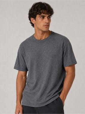 🌵 2 for $10
American Apparel | Heathered Gray Crewneck Tee | L
